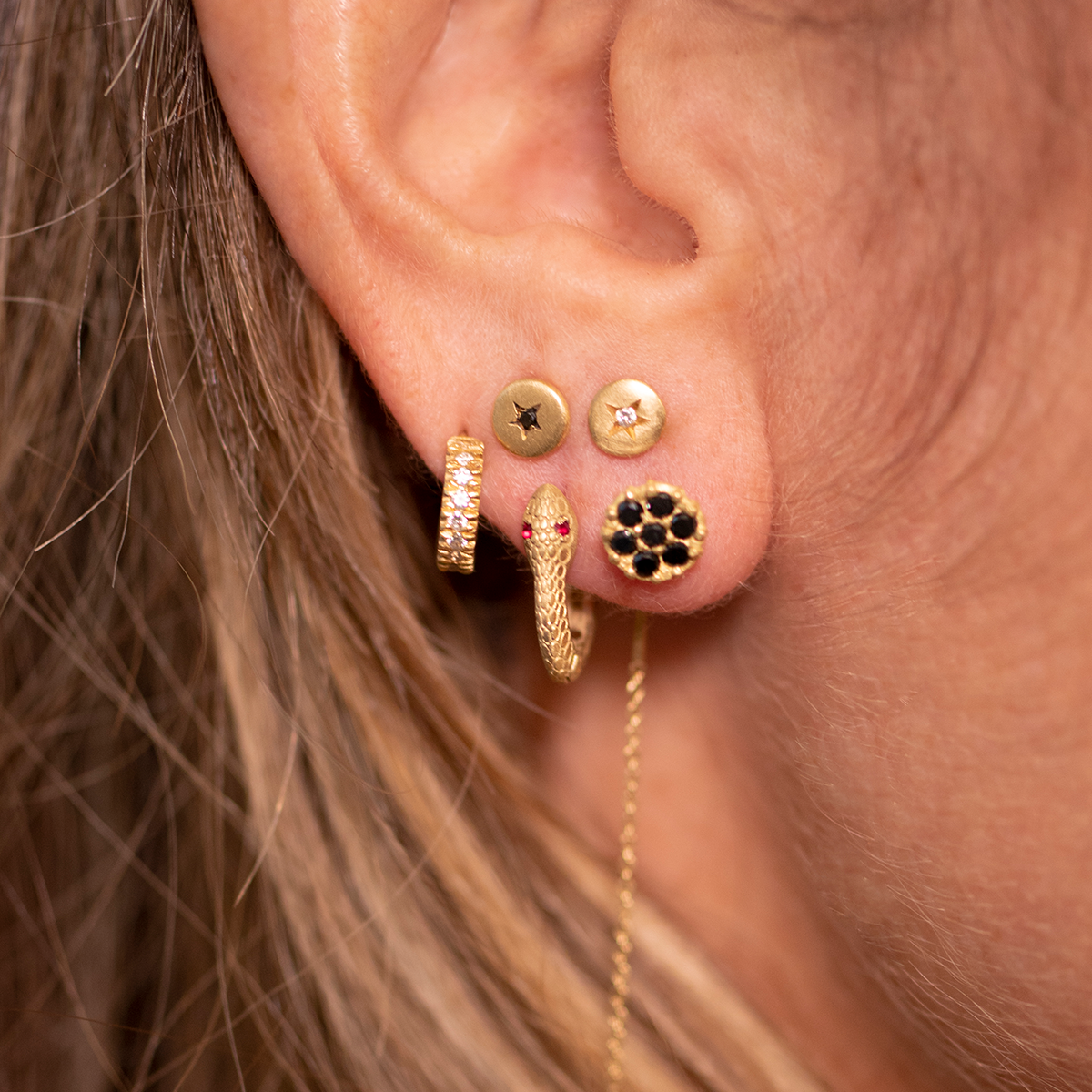 {{ product.name}} - מיכל בן ישי