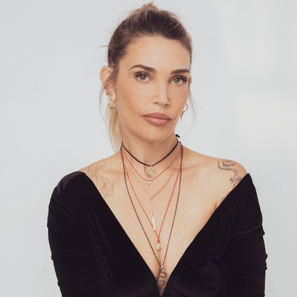 {{ product.name}} - מיכל בן ישי