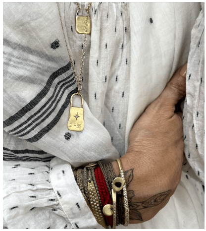 {{ product.name}} - מיכל בן ישי