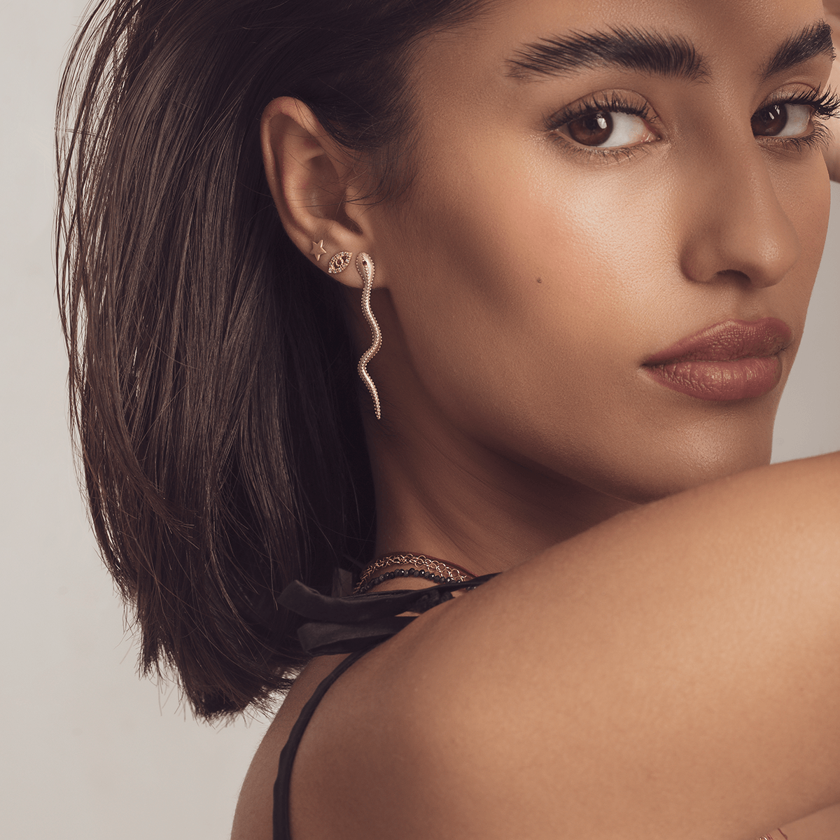 {{ product.name}} - מיכל בן ישי